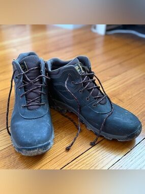 Timberland Hiking Boots- boys size 7
